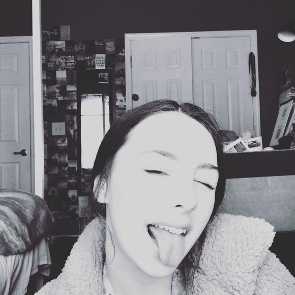 Meet your Posher, Rylee - Picture 1 of 1